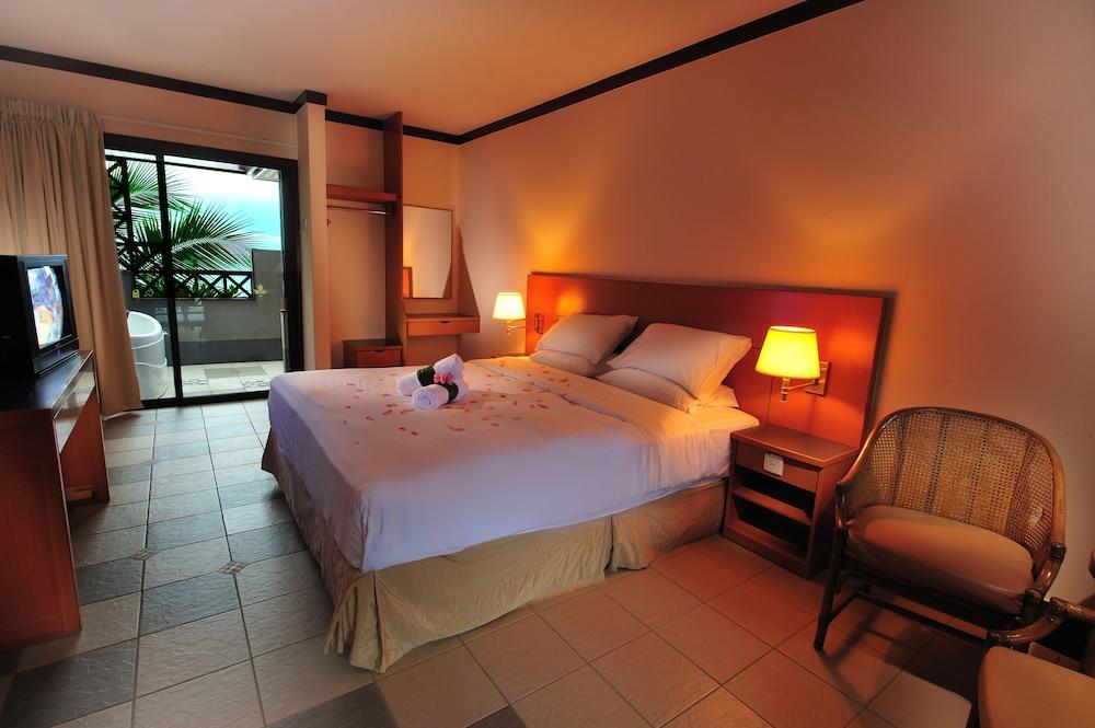Paya Beach Spa&Dive Resort Kampung Genting Bagian luar foto